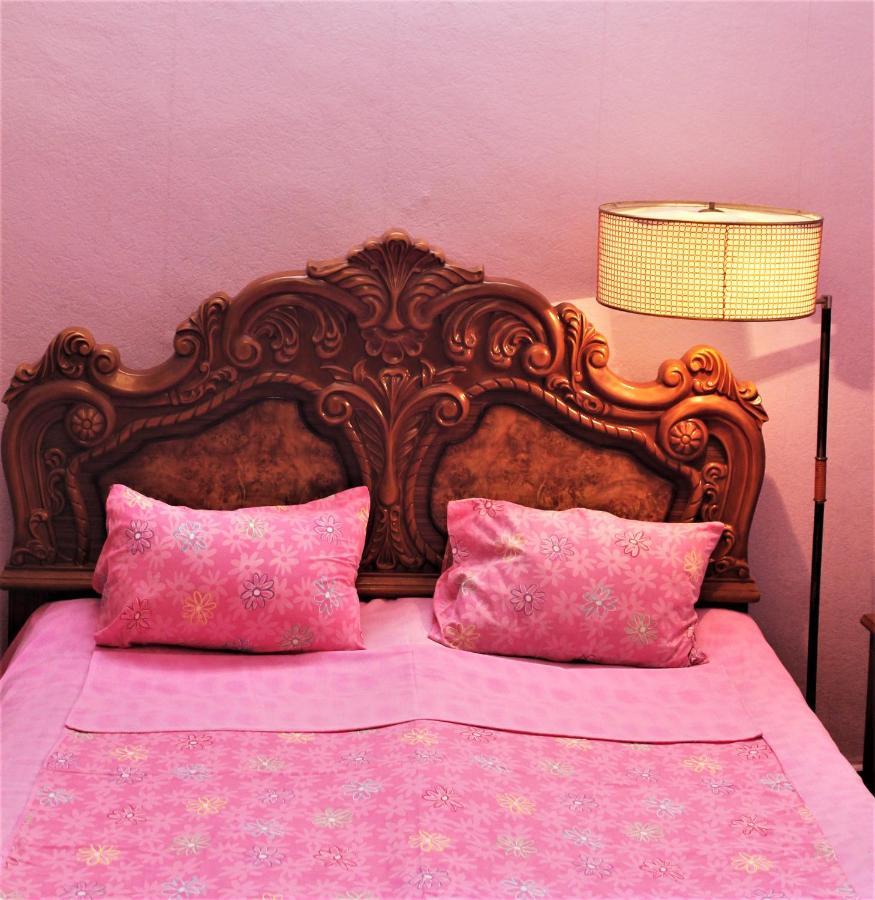 Guesthouse Medea On Pushkini 4 Kutaiszi Kültér fotó