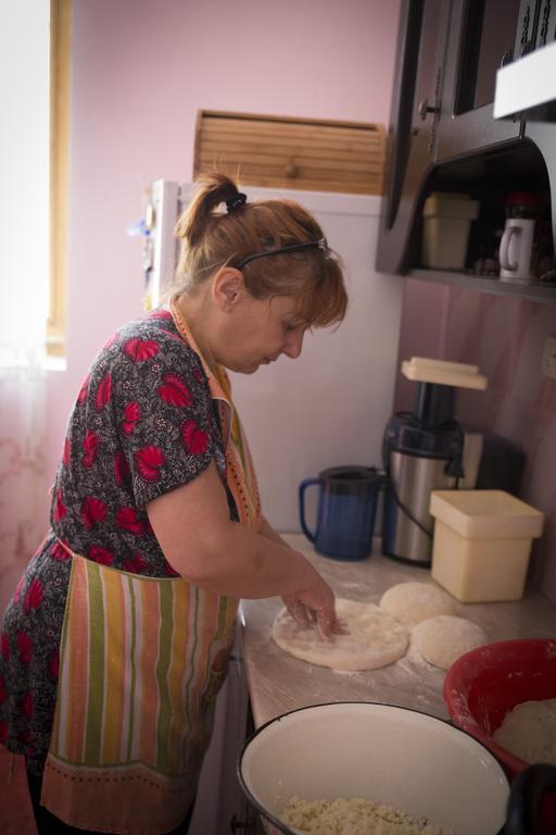 Guesthouse Medea On Pushkini 4 Kutaiszi Kültér fotó